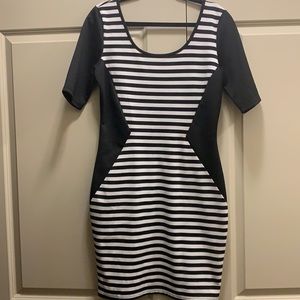 Unworn Janette Plus USA Size 1XL